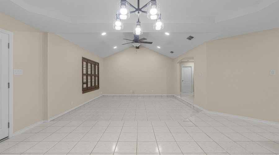 8912 Liberty Lp, Laredo, Texas 78045, 3 Bedrooms Bedrooms, 6 Rooms Rooms,2 BathroomsBathrooms,Residential,For Sale,8912 Liberty Lp,20261836