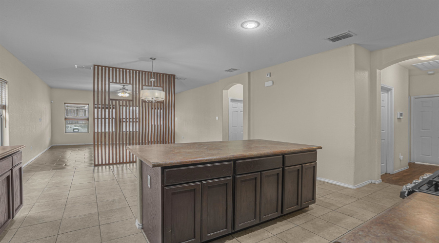 326 Sabal Loop, LAREDO, Texas 78045, 3 Bedrooms Bedrooms, 7 Rooms Rooms,2 BathroomsBathrooms,Residential,For Rent,326 Sabal Loop,20261851