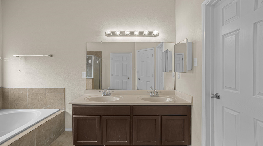 326 Sabal Loop, LAREDO, Texas 78045, 3 Bedrooms Bedrooms, 7 Rooms Rooms,2 BathroomsBathrooms,Residential,For Rent,326 Sabal Loop,20261851