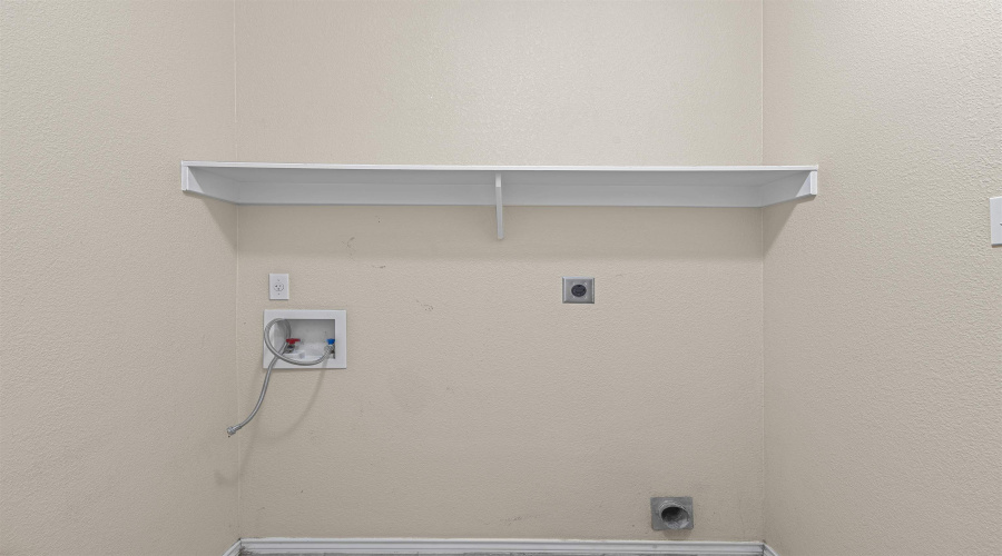 326 Sabal Loop, LAREDO, Texas 78045, 3 Bedrooms Bedrooms, 7 Rooms Rooms,2 BathroomsBathrooms,Residential,For Rent,326 Sabal Loop,20261851