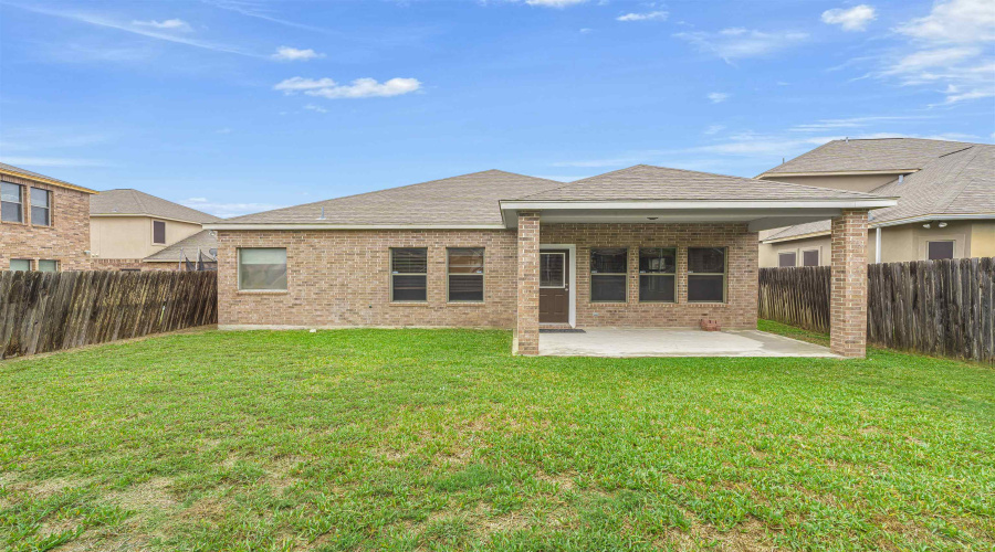 326 Sabal Loop, LAREDO, Texas 78045, 3 Bedrooms Bedrooms, 7 Rooms Rooms,2 BathroomsBathrooms,Residential,For Rent,326 Sabal Loop,20261851