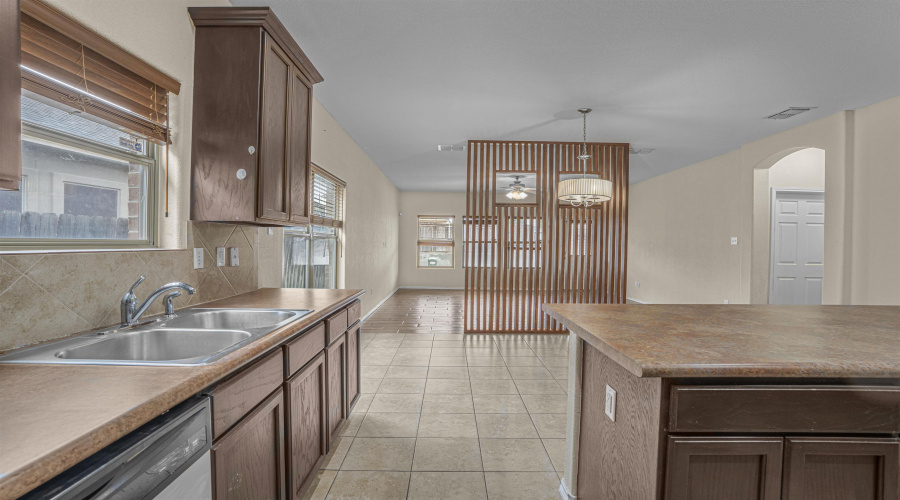 326 Sabal Loop, LAREDO, Texas 78045, 3 Bedrooms Bedrooms, 7 Rooms Rooms,2 BathroomsBathrooms,Residential,For Rent,326 Sabal Loop,20261851