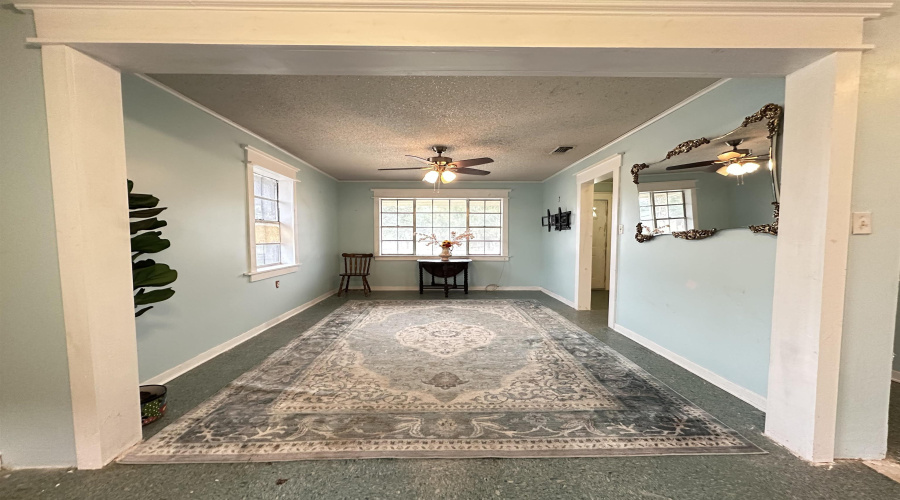 1813 N 1st. St., Zapata, Texas 78076, 3 Bedrooms Bedrooms, 6 Rooms Rooms,3 BathroomsBathrooms,Residential,For Sale,1813 N 1st. St.,20261852