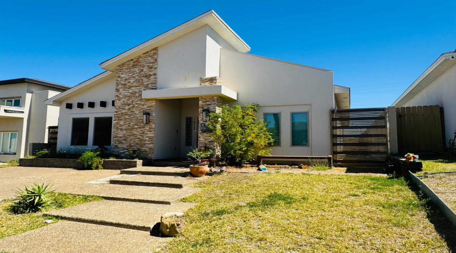 1613 Tabasco Dr, laredo, Texas 78046, 3 Bedrooms Bedrooms, 5 Rooms Rooms,2 BathroomsBathrooms,Residential,For Sale,1613 Tabasco Dr,20261853