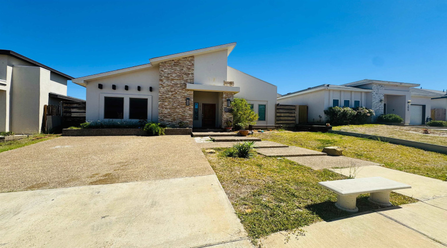 1613 Tabasco Dr, laredo, Texas 78046, 3 Bedrooms Bedrooms, 5 Rooms Rooms,2 BathroomsBathrooms,Residential,For Sale,1613 Tabasco Dr,20261853