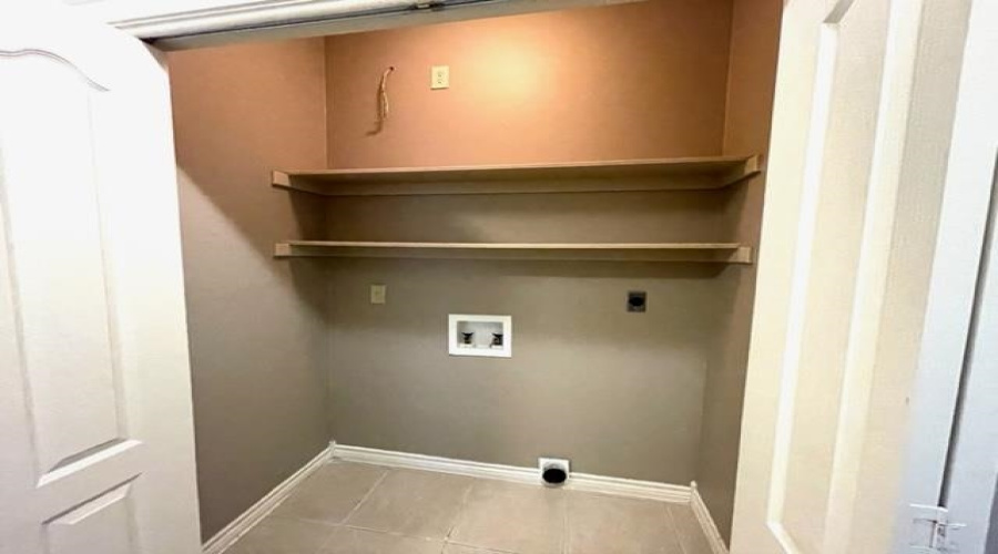 9804 Cantera Ct, LAREDO, Texas 78045, 3 Bedrooms Bedrooms, 6 Rooms Rooms,2 BathroomsBathrooms,Residential,For Rent,9804 Cantera Ct,20261855