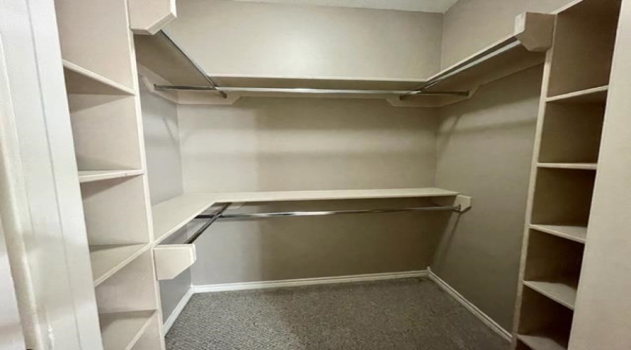 9804 Cantera Ct, LAREDO, Texas 78045, 3 Bedrooms Bedrooms, 6 Rooms Rooms,2 BathroomsBathrooms,Residential,For Rent,9804 Cantera Ct,20261855