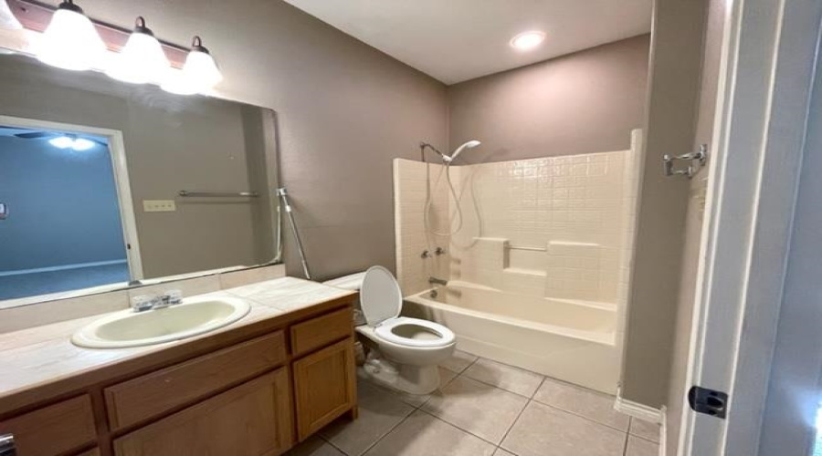 9804 Cantera Ct, LAREDO, Texas 78045, 3 Bedrooms Bedrooms, 6 Rooms Rooms,2 BathroomsBathrooms,Residential,For Rent,9804 Cantera Ct,20261855