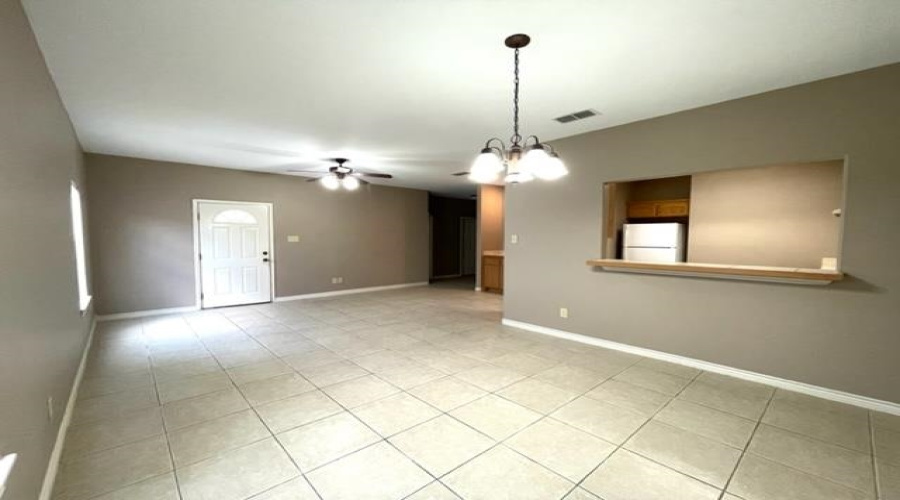 9804 Cantera Ct, LAREDO, Texas 78045, 3 Bedrooms Bedrooms, 6 Rooms Rooms,2 BathroomsBathrooms,Residential,For Rent,9804 Cantera Ct,20261855