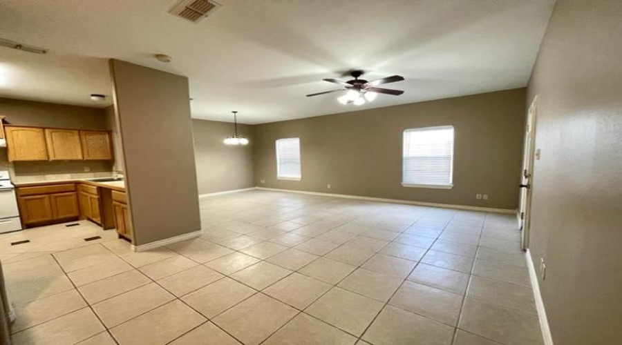 9804 Cantera Ct, LAREDO, Texas 78045, 3 Bedrooms Bedrooms, 6 Rooms Rooms,2 BathroomsBathrooms,Residential,For Rent,9804 Cantera Ct,20261855