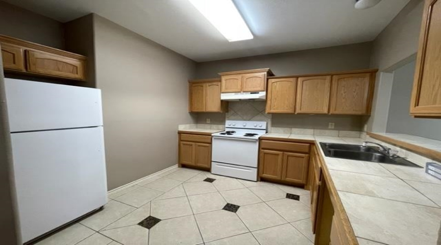 9804 Cantera Ct, LAREDO, Texas 78045, 3 Bedrooms Bedrooms, 6 Rooms Rooms,2 BathroomsBathrooms,Residential,For Rent,9804 Cantera Ct,20261855