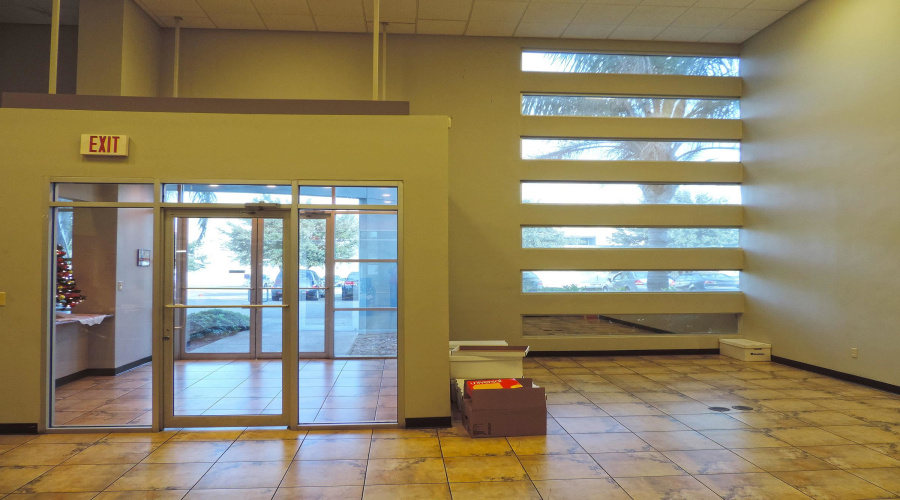 13120 Spivey Dr, Laredo, Texas 78045, 1 Bedroom Bedrooms, 6 Rooms Rooms,2 BathroomsBathrooms,Commercial/industrial,For Rent,13120 Spivey Dr,20261847