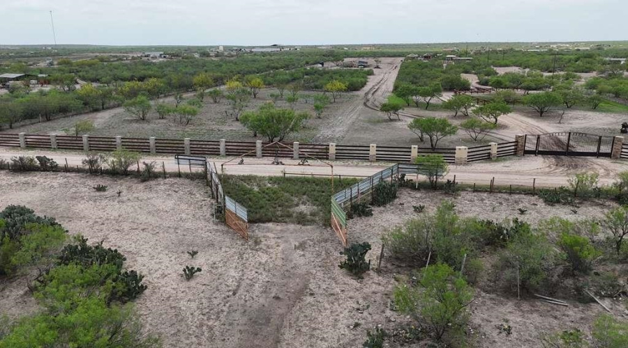 480 Sal si Puedes, Laredo, Texas 78044, ,Land,For Sale,480 Sal si Puedes,20261857