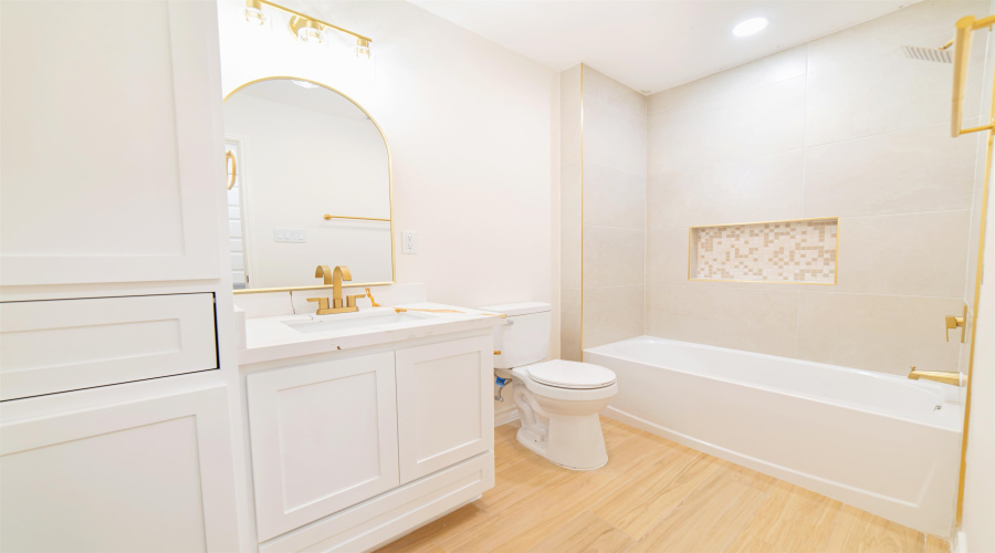 6119 Toribio Dr, Laredo, Texas 78046, 3 Bedrooms Bedrooms, 5 Rooms Rooms,2 BathroomsBathrooms,Residential,For Sale,6119 Toribio Dr,20261856