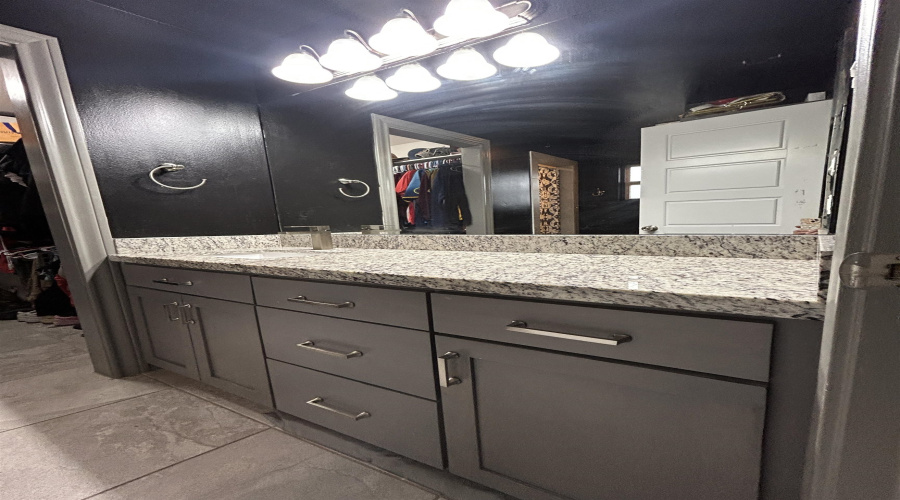 3530 Celso Cavazos Rd., Laredo, Texas 78046, 3 Bedrooms Bedrooms, 5 Rooms Rooms,2 BathroomsBathrooms,Residential,For Sale,3530 Celso Cavazos Rd.,20261860