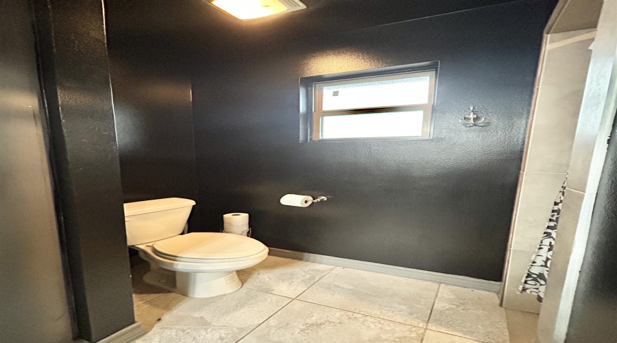 3530 Celso Cavazos Rd., Laredo, Texas 78046, 3 Bedrooms Bedrooms, 5 Rooms Rooms,2 BathroomsBathrooms,Residential,For Sale,3530 Celso Cavazos Rd.,20261860