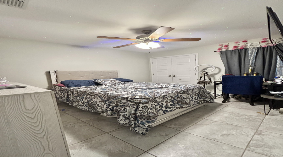 3530 Celso Cavazos Rd., Laredo, Texas 78046, 3 Bedrooms Bedrooms, 5 Rooms Rooms,2 BathroomsBathrooms,Residential,For Sale,3530 Celso Cavazos Rd.,20261860