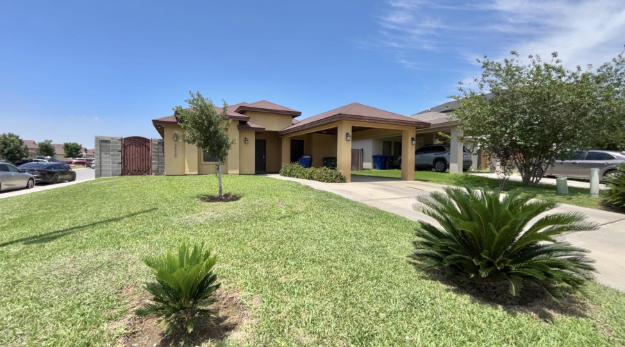 3530 Celso Cavazos Rd., Laredo, Texas 78046, 3 Bedrooms Bedrooms, 5 Rooms Rooms,2 BathroomsBathrooms,Residential,For Sale,3530 Celso Cavazos Rd.,20261860