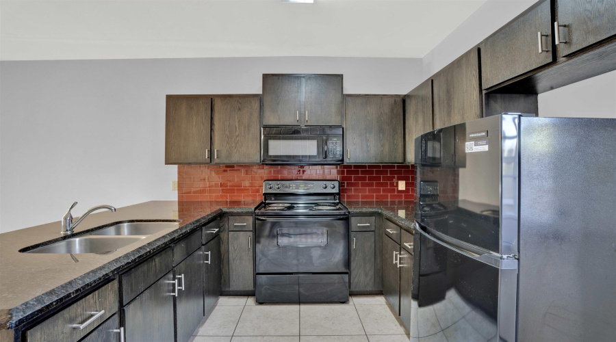401 International Blvd, Laredo, Texas 78045, 1 Bedroom Bedrooms, 1 Room Rooms,1 BathroomBathrooms,Residential,For Rent,401 International Blvd,20261840