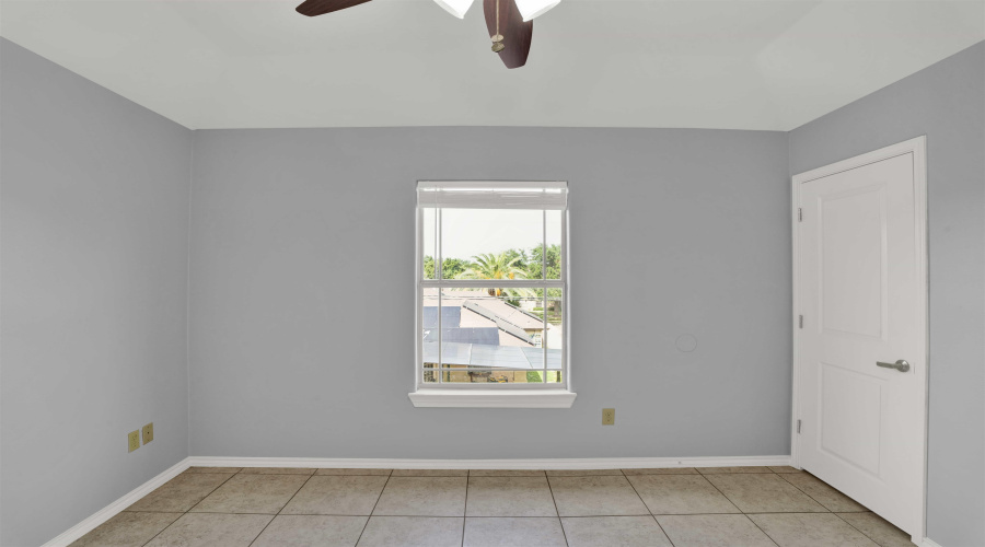 401 International Blvd, Laredo, Texas 78045, 1 Bedroom Bedrooms, 1 Room Rooms,1 BathroomBathrooms,Residential,For Rent,401 International Blvd,20261840