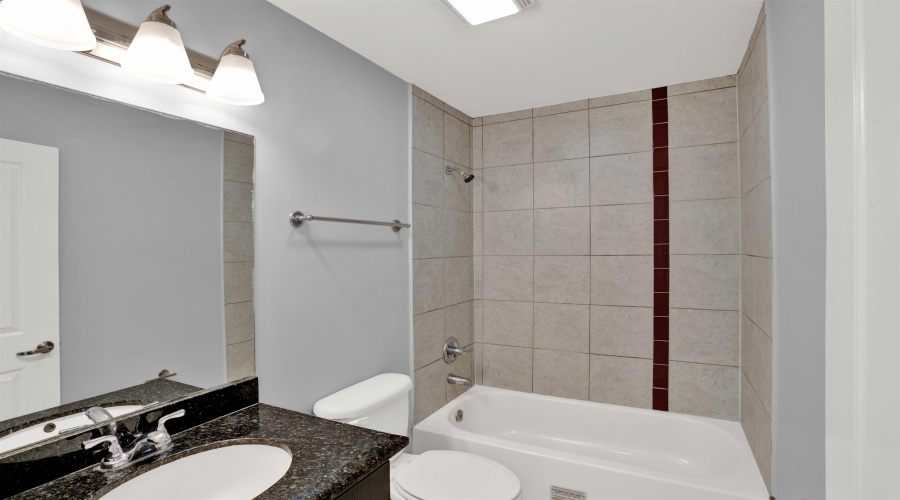 401 International Blvd, Laredo, Texas 78045, 1 Bedroom Bedrooms, 1 Room Rooms,1 BathroomBathrooms,Residential,For Rent,401 International Blvd,20261840