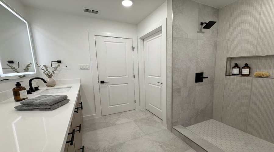 1007 Yellow Birch Dr., LAREDO, Texas 78045, 3 Bedrooms Bedrooms, 7 Rooms Rooms,2 BathroomsBathrooms,Residential,For Sale,1007 Yellow Birch Dr.,20261842