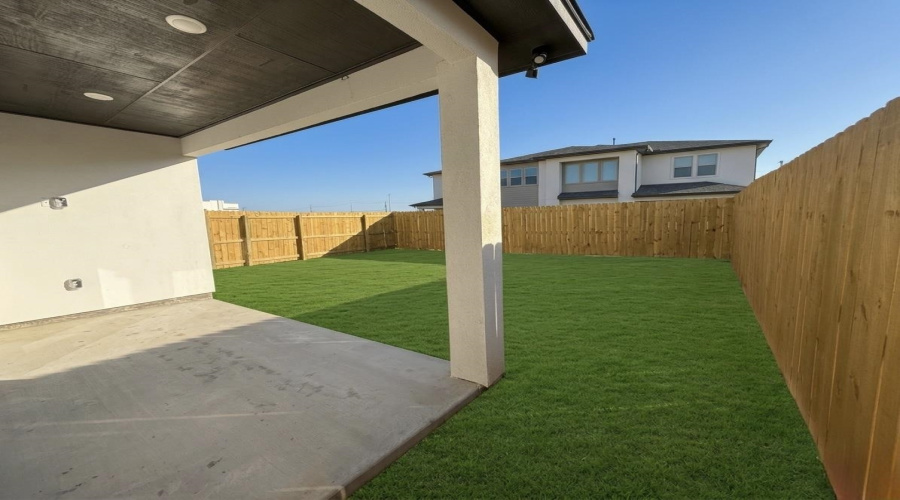 1007 Yellow Birch Dr., LAREDO, Texas 78045, 3 Bedrooms Bedrooms, 7 Rooms Rooms,2 BathroomsBathrooms,Residential,For Sale,1007 Yellow Birch Dr.,20261842