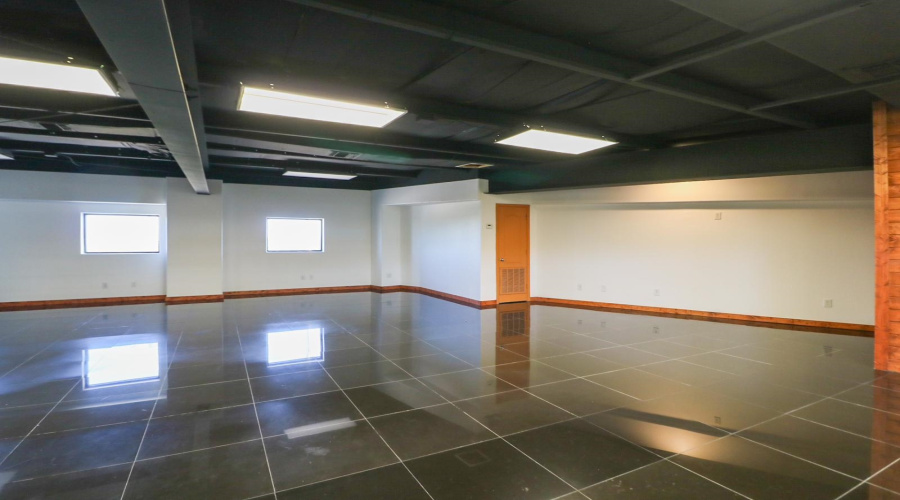 401 Shiloh Dr, Laredo, Texas 78045, 1 Room Rooms,4 BathroomsBathrooms,Commercial retail/office,For Rent,401 Shiloh Dr,20261863