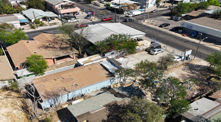 1506 Lafayette St, Laredo, Texas 78041, 1 Room Rooms,2 BathroomsBathrooms,Commercial retail/office,For Sale,1506 Lafayette St,20261864