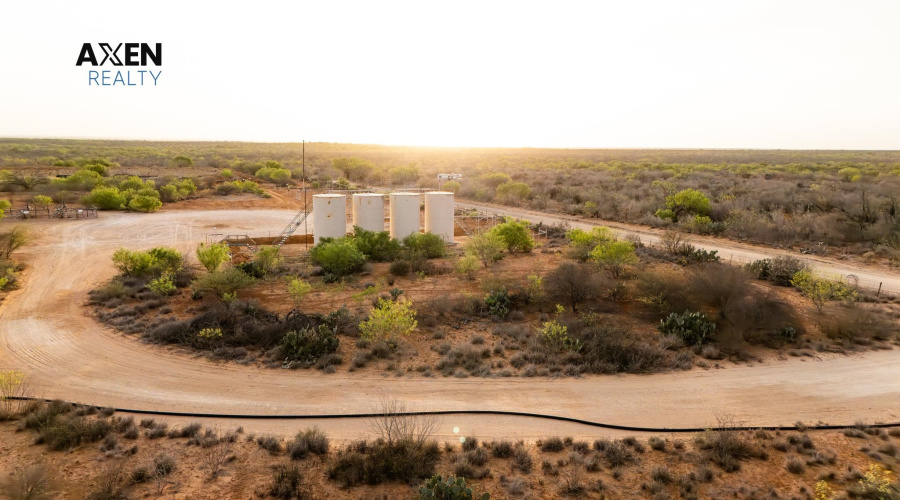 6252 US Highway 83, laredo, Texas 78045, ,Land,For Sale,6252 US Highway 83,20261868