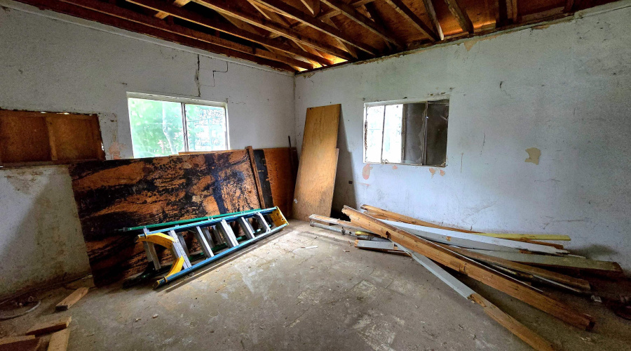 410 E Eistetter St, laredo, Texas 78041, 2 Bedrooms Bedrooms, 4 Rooms Rooms,2 BathroomsBathrooms,Residential,For Sale,410 E Eistetter St,20261861