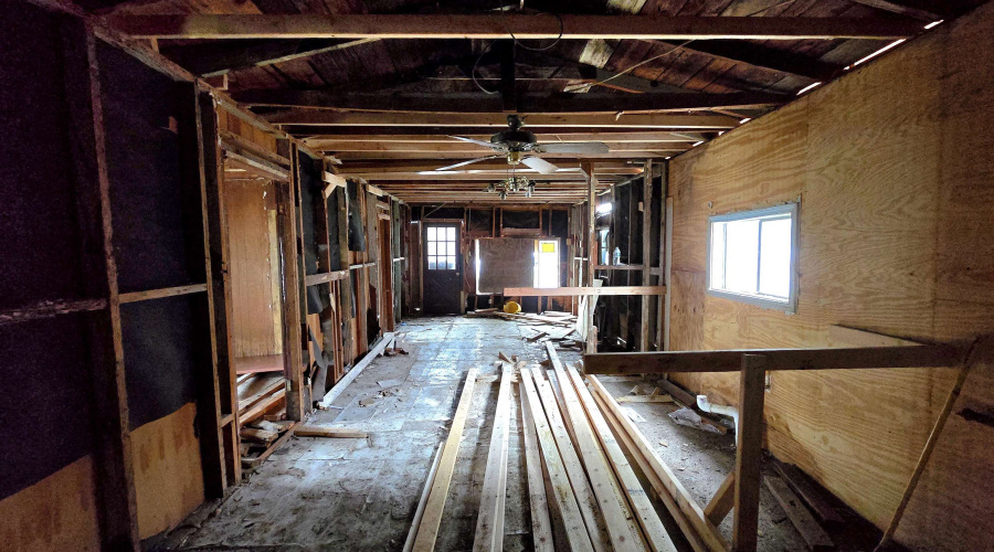 410 E Eistetter St, laredo, Texas 78041, 2 Bedrooms Bedrooms, 4 Rooms Rooms,2 BathroomsBathrooms,Residential,For Sale,410 E Eistetter St,20261861