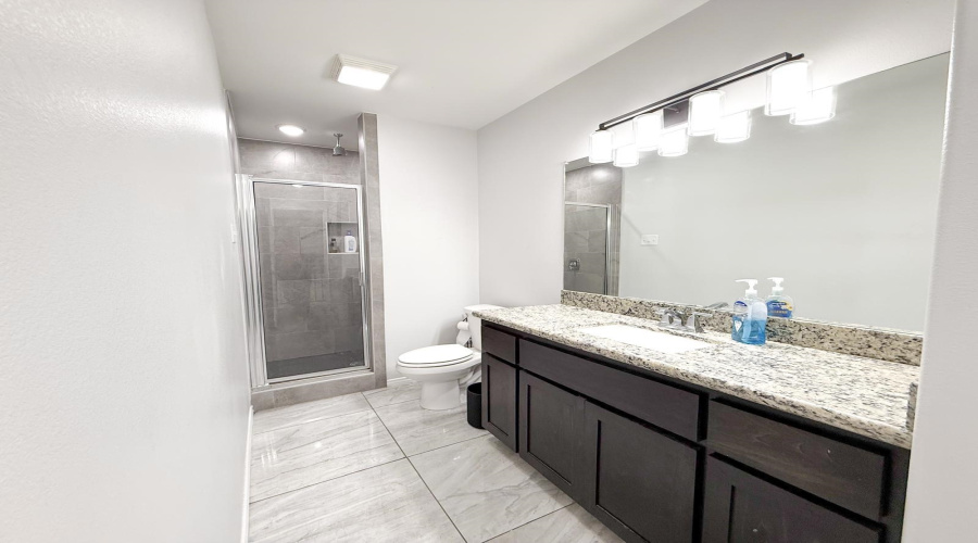 4226 Lorisa, Laredo, Texas 78046, 5 Bedrooms Bedrooms, 9 Rooms Rooms,3 BathroomsBathrooms,Residential,For Sale,4226 Lorisa,20261867