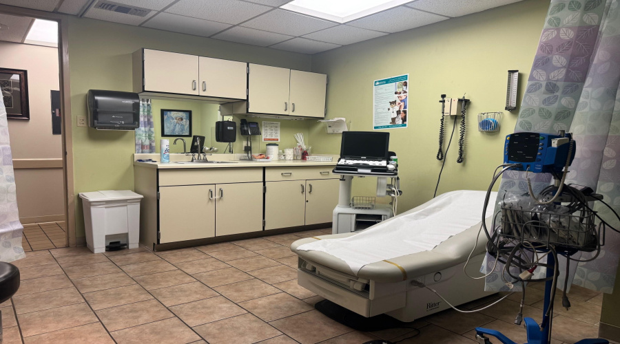 801 Corpus Christi St, Laredo, Texas 78040, 1 Room Rooms,3 BathroomsBathrooms,Commercial retail/office,For Sale,801 Corpus Christi St,20254647