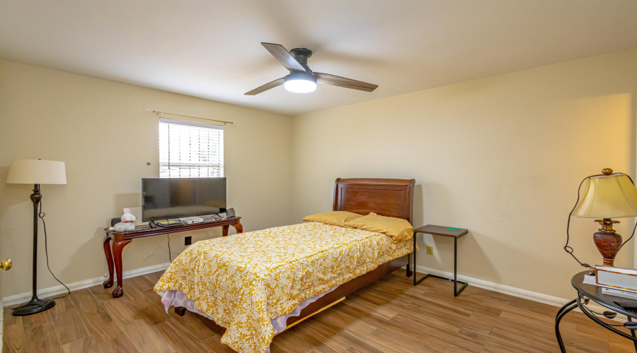 1312 Johnson Dr, Laredo, Texas 78046, 3 Bedrooms Bedrooms, 5 Rooms Rooms,2 BathroomsBathrooms,Residential,For Sale,1312 Johnson Dr,20261871