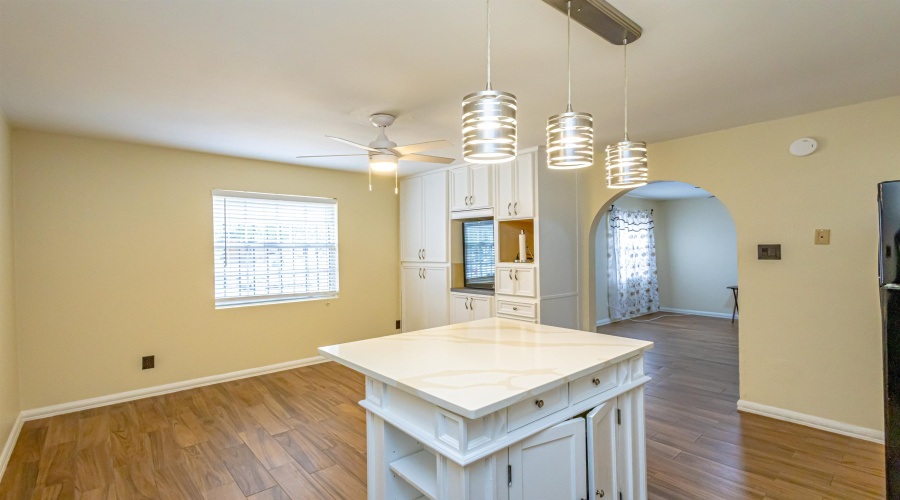 1312 Johnson Dr, Laredo, Texas 78046, 3 Bedrooms Bedrooms, 5 Rooms Rooms,2 BathroomsBathrooms,Residential,For Sale,1312 Johnson Dr,20261871