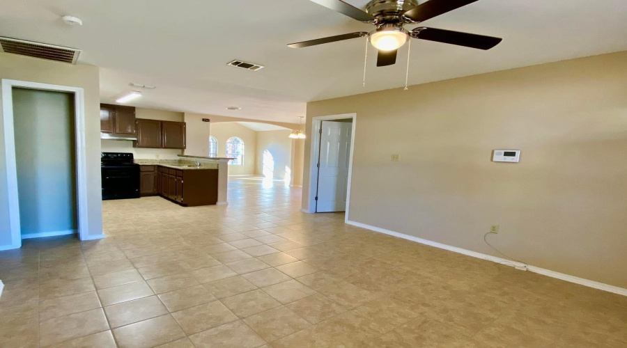 928 Birney Court, LAREDO, Texas 78046, 3 Bedrooms Bedrooms, 6 Rooms Rooms,2 BathroomsBathrooms,Residential,For Rent,928 Birney Court,20261873