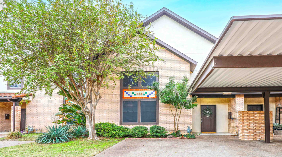 2445 Monarch Dr, Laredo, Texas 78045, 3 Bedrooms Bedrooms, 6 Rooms Rooms,2 BathroomsBathrooms,Residential,For Sale,2445 Monarch Dr,20261648