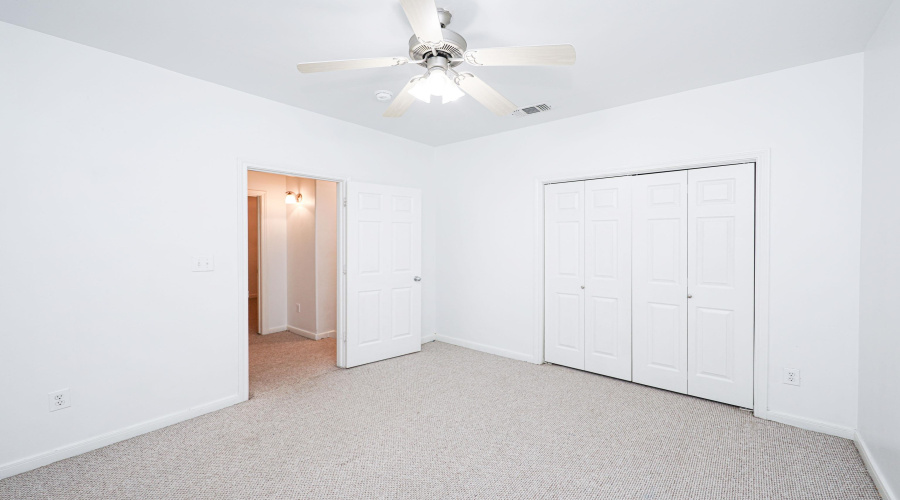 2445 Monarch Dr, Laredo, Texas 78045, 3 Bedrooms Bedrooms, 6 Rooms Rooms,2 BathroomsBathrooms,Residential,For Sale,2445 Monarch Dr,20261648