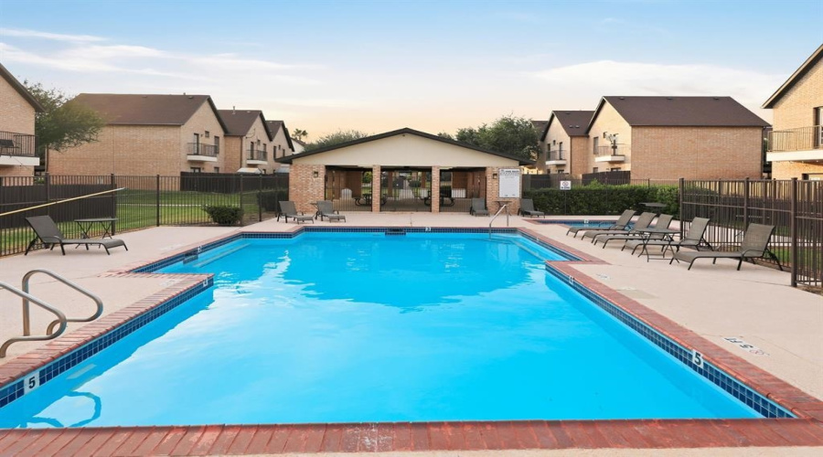 2445 Monarch Dr, Laredo, Texas 78045, 3 Bedrooms Bedrooms, 6 Rooms Rooms,2 BathroomsBathrooms,Residential,For Sale,2445 Monarch Dr,20261648