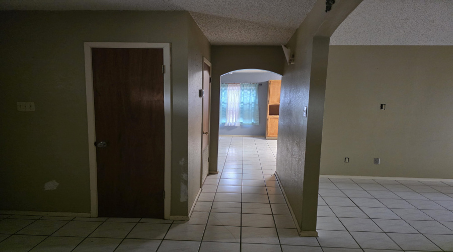 3706 Pine St, Laredo, Texas 78046, 3 Bedrooms Bedrooms, 6 Rooms Rooms,2 BathroomsBathrooms,Residential,For Sale,3706 Pine St,20261877