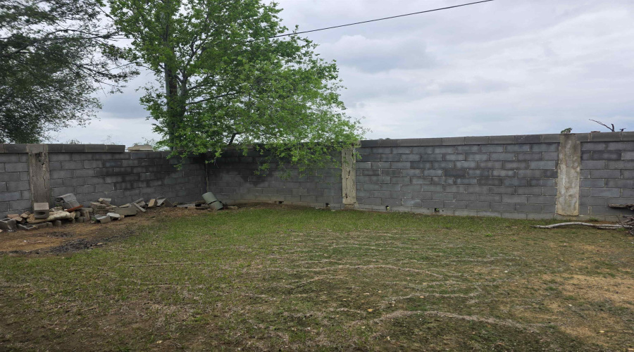 3706 Pine St, Laredo, Texas 78046, 3 Bedrooms Bedrooms, 6 Rooms Rooms,2 BathroomsBathrooms,Residential,For Sale,3706 Pine St,20261877