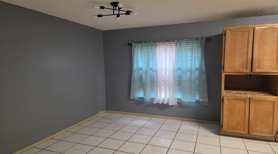 3706 Pine St, Laredo, Texas 78046, 3 Bedrooms Bedrooms, 6 Rooms Rooms,2 BathroomsBathrooms,Residential,For Sale,3706 Pine St,20261877