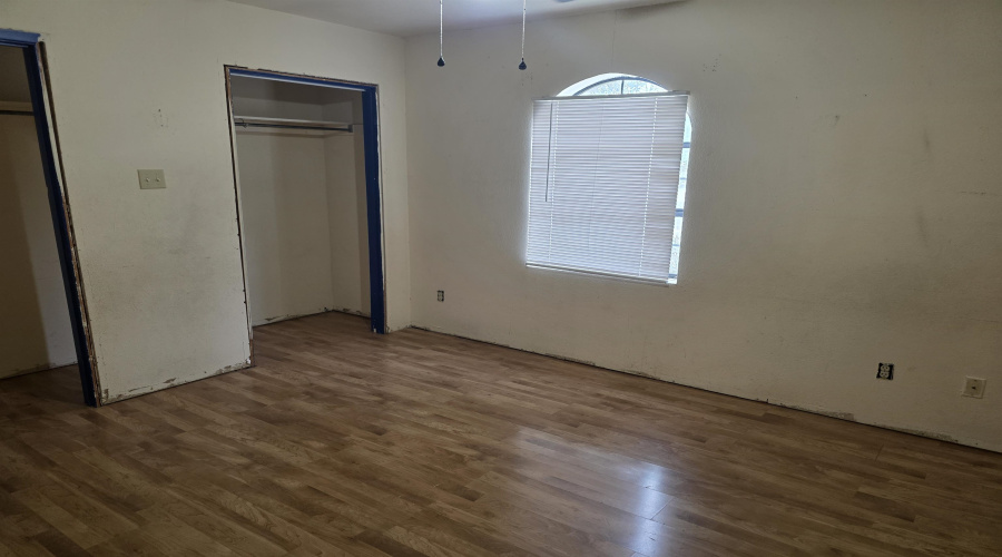 3706 Pine St, Laredo, Texas 78046, 3 Bedrooms Bedrooms, 6 Rooms Rooms,2 BathroomsBathrooms,Residential,For Sale,3706 Pine St,20261877