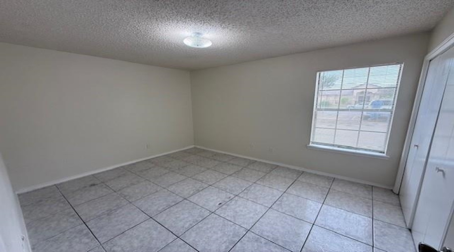 1502 San Pedro St, Laredo, Texas 78041, 2 Bedrooms Bedrooms, 4 Rooms Rooms,1 BathroomBathrooms,Residential,For Rent,1502 San Pedro St,20261878