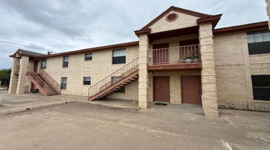 1502 San Pedro St, Laredo, Texas 78041, 2 Bedrooms Bedrooms, 4 Rooms Rooms,1 BathroomBathrooms,Residential,For Rent,1502 San Pedro St,20261878