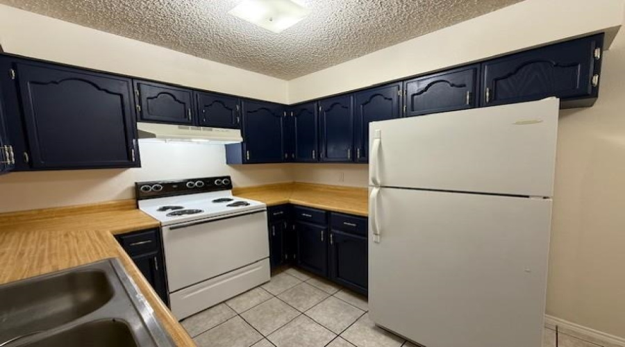 1502 San Pedro St, Laredo, Texas 78041, 2 Bedrooms Bedrooms, 4 Rooms Rooms,1 BathroomBathrooms,Residential,For Rent,1502 San Pedro St,20261878
