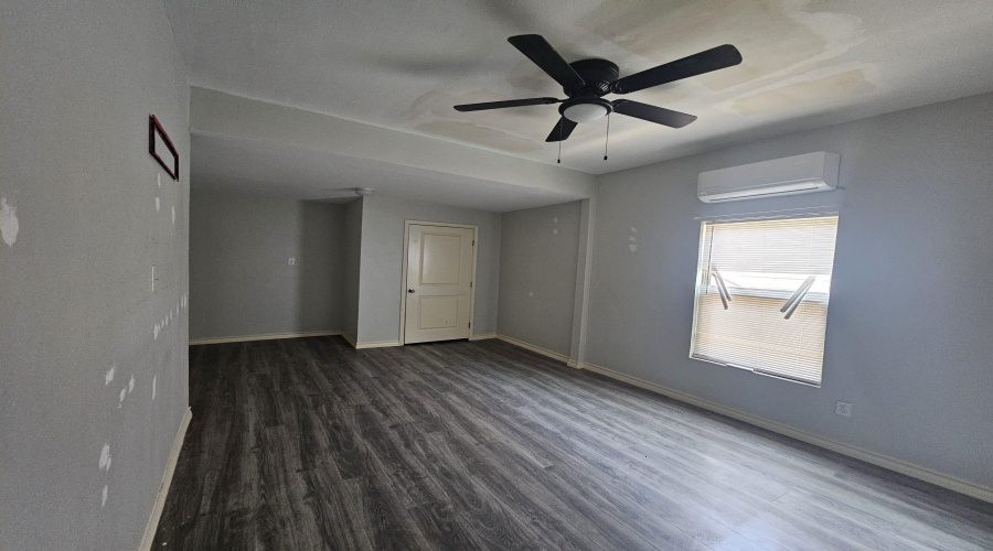 1319 Santa Maria Ave, Laredo, Texas 78040, 2 Bedrooms Bedrooms, 3 Rooms Rooms,1 BathroomBathrooms,Residential,For Rent,1319 Santa Maria Ave,20261880