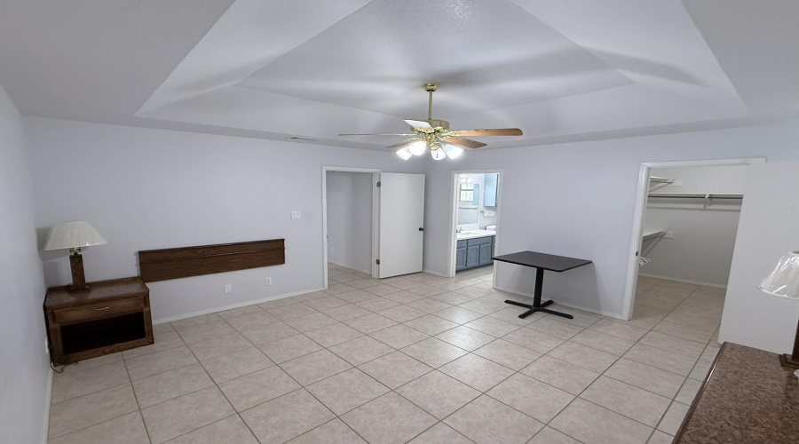 1709 Kingwood Dr, Laredo, Texas 78045, 3 Bedrooms Bedrooms, 5 Rooms Rooms,2 BathroomsBathrooms,Residential,For Rent,1709 Kingwood Dr,20261882