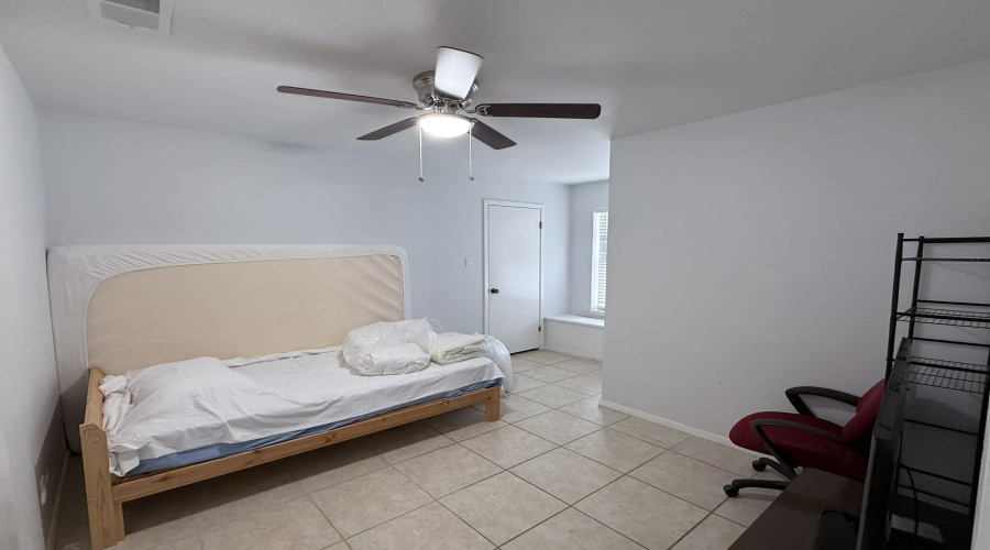 1709 Kingwood Dr, Laredo, Texas 78045, 3 Bedrooms Bedrooms, 5 Rooms Rooms,2 BathroomsBathrooms,Residential,For Rent,1709 Kingwood Dr,20261882